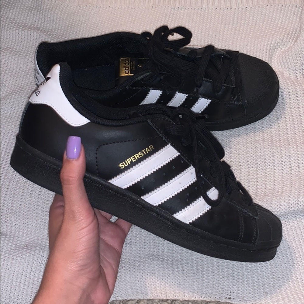 Adidas superstars